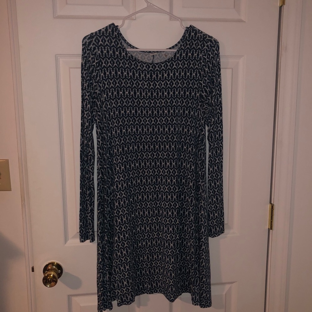 Set of 4 Old Navy Women’s Dresses- All Size Medium - Picture 3 of 5